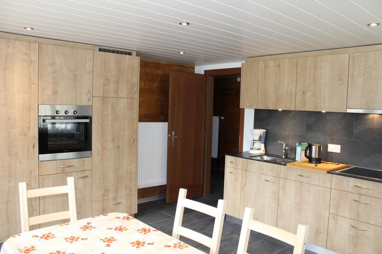 Haus Weideli, Dammstrasse 7 Hébergement de vacances Saas-Grund