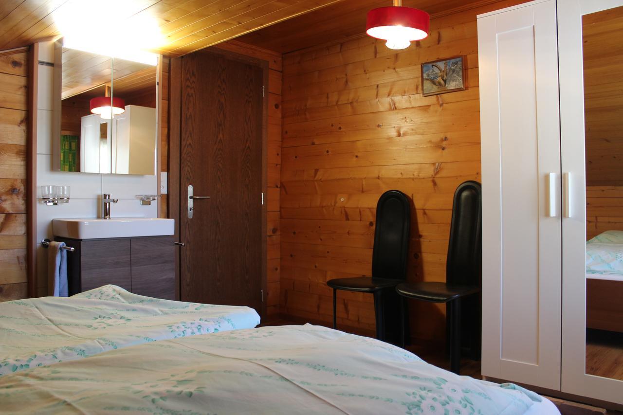 Haus Weideli, Dammstrasse 7 *